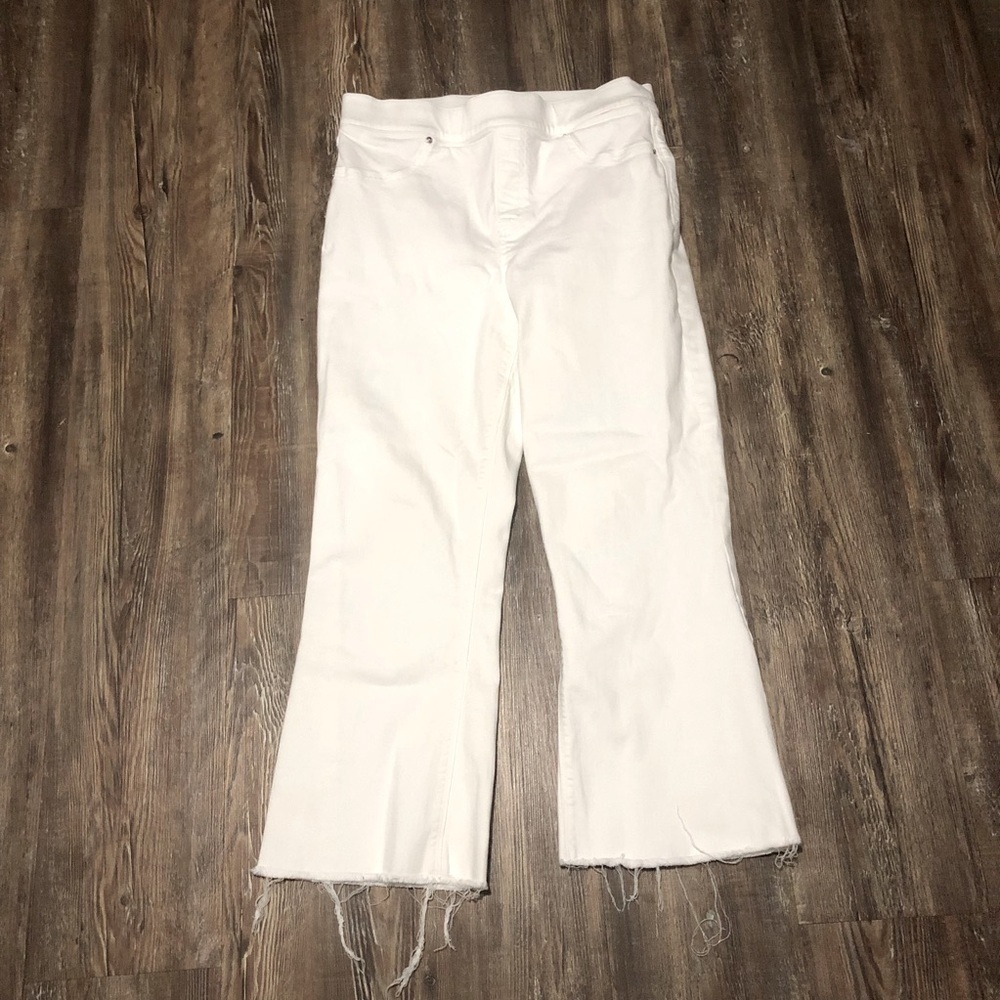 Spanx Cropped Flare Jeans Women's Medium/Large White Frayed Hem Stretch Denim